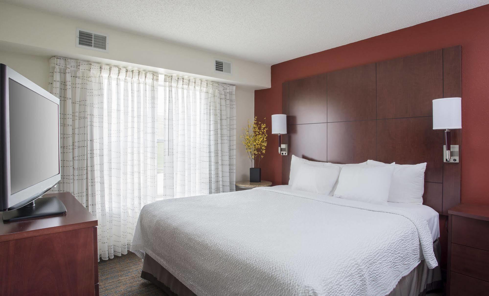 Residence Inn Topeka Ngoại thất bức ảnh